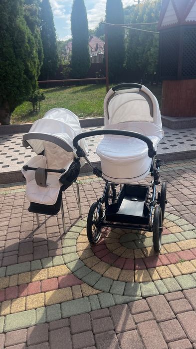 Продам коляску.