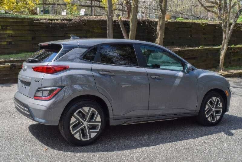 2023 Hyundai Kona Electric SE