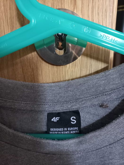 Szary t-shirt damskie 4F S