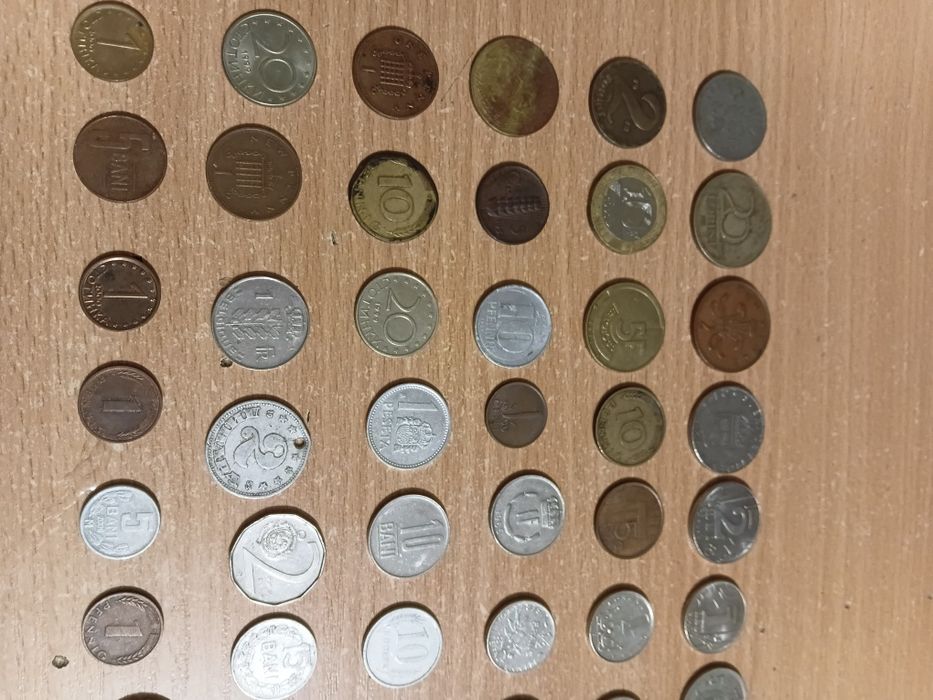 Обміняю монети євроти на монети інших країн світу