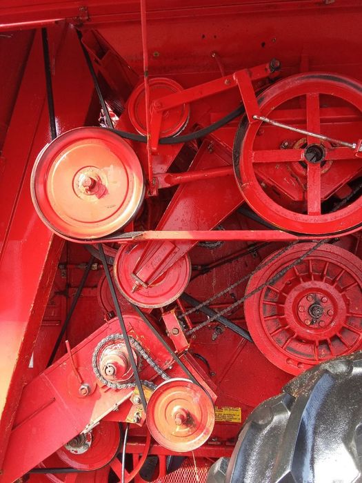 Комбайн Маісей Фергюсон 430