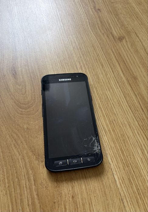 Używane telefony Samsung i Microsoft