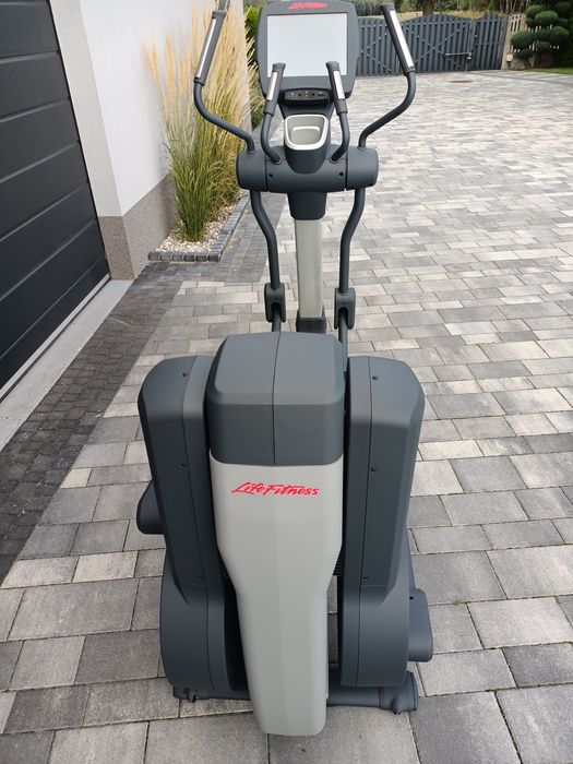 Orbitrek life fitness 95x engage regeneracja gwarancja