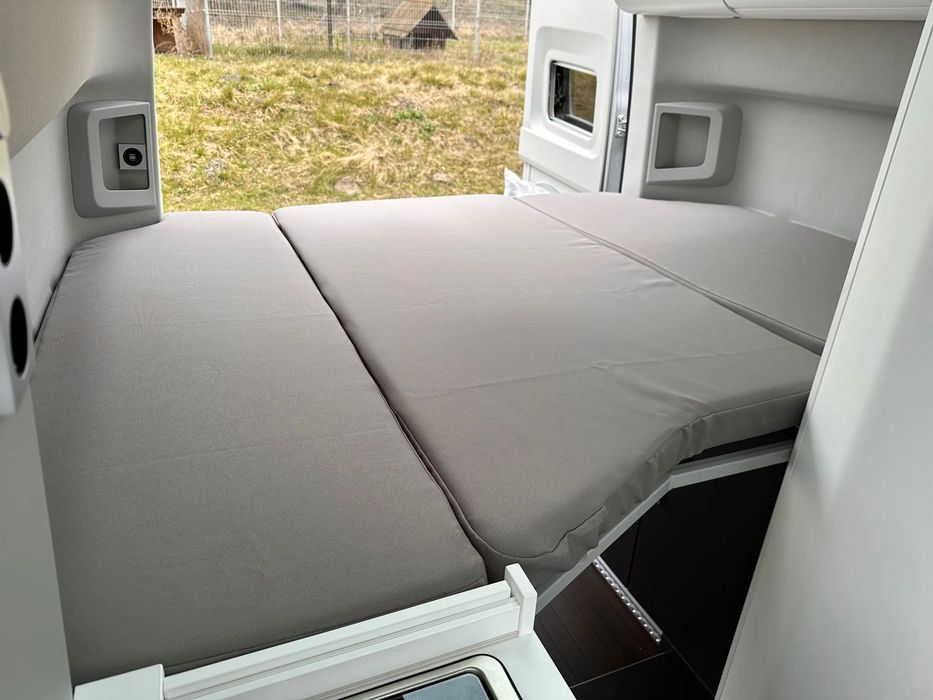 Pokrowce na materace VW Grand California 600 – tylne łóżko otoCAMPER