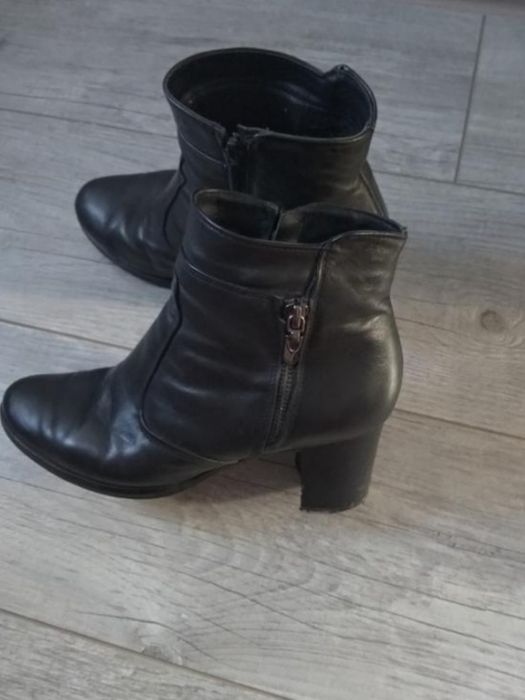 Ботинки демі 38 р.