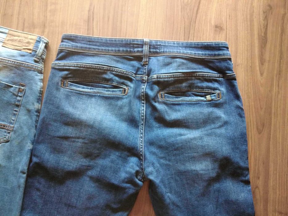 3 calças de ganga + 1 calça oferta
