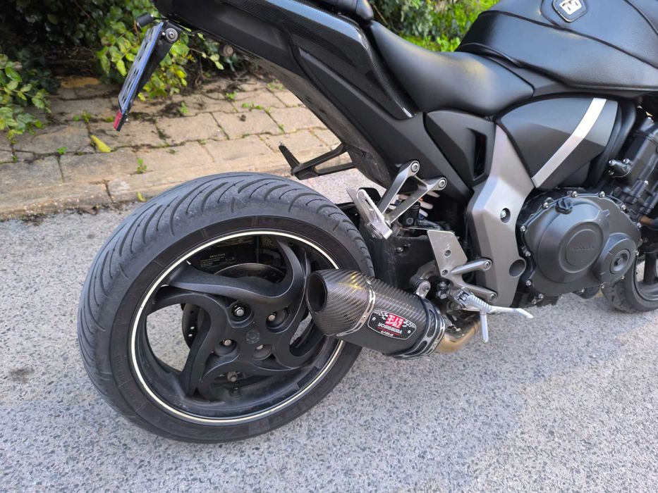 Vendo Honda CB1000r 2010 Imaculada