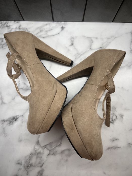 Замшеві туфлі