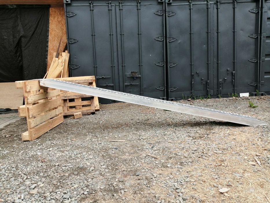 Najazdy aluminiowe 3,5m/2100kg, dostawa 1-2 dni robocze!