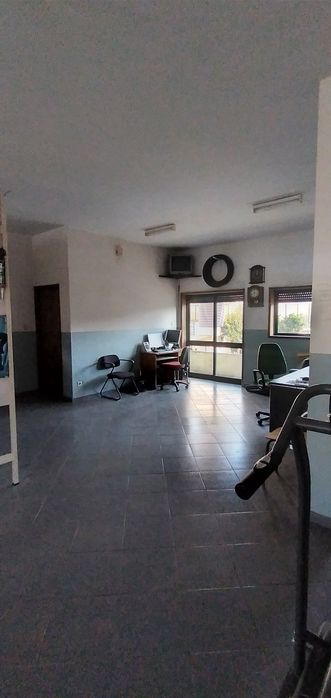 Aluga-se espaço Varios comércios Valor inicial de renda. Ler todo Texto Gondomar Porto