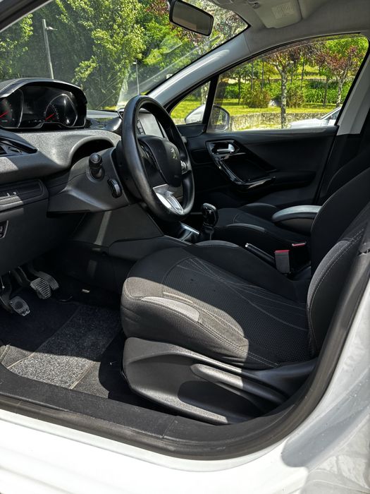 Peugeot 208 1.6 e-HDI