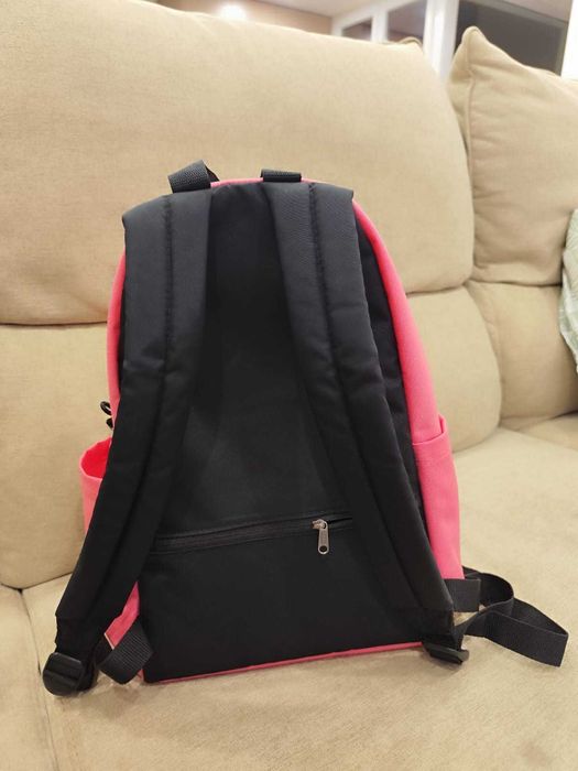 Mochila EASTPAK Cor de Rosa