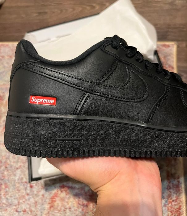 Nike Air Force 1 Low Supreme Black