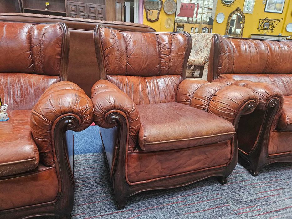 Sofás individuais em pele - Algumas marcas de desga