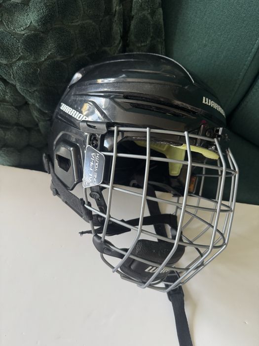 Kask hokejowy hokej warrior alpha one youth junior czarny krata