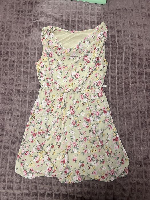 Віддам пакет речей (див. всі фото)