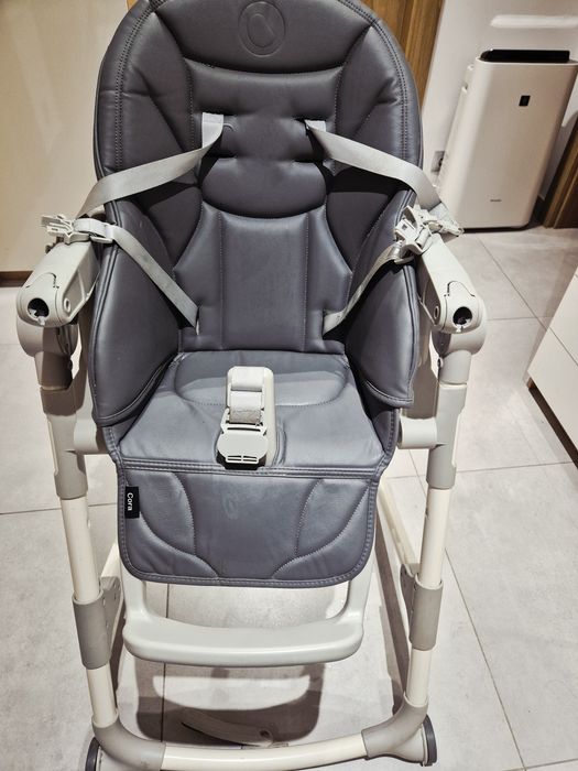 Krzeselko do karmienia lionelo cora