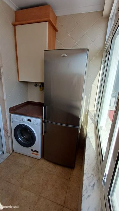 T2 em condomínio fechado com piscina e garagem | Carregado