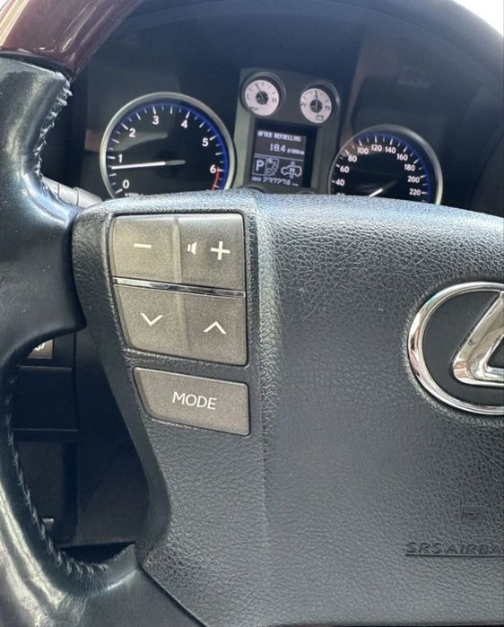Lexus LX570 2011 офіциал!