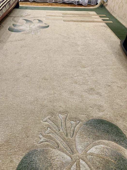 Великий килим 3×5 м у гарному стані