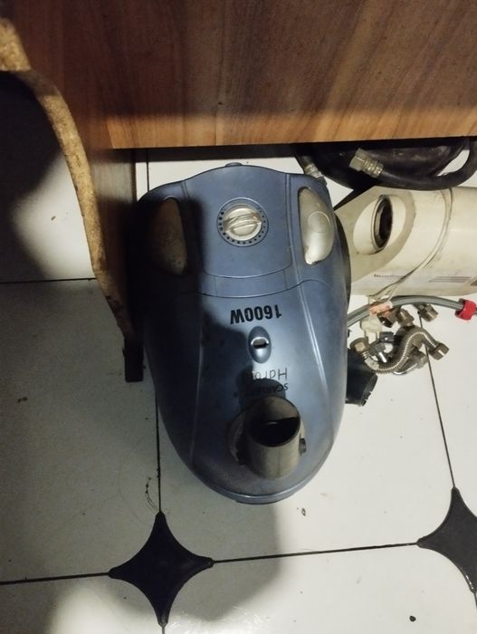 Пылесос Скарлетт 1600w