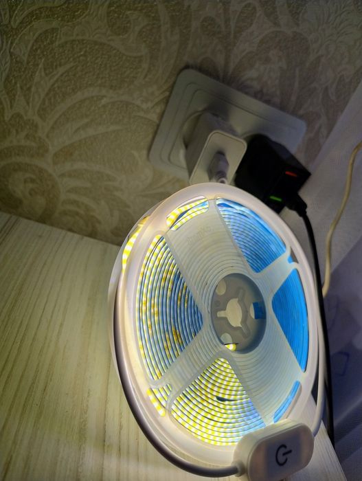 Світлодіодна світлова стрічка 5м СОВ  5в USB