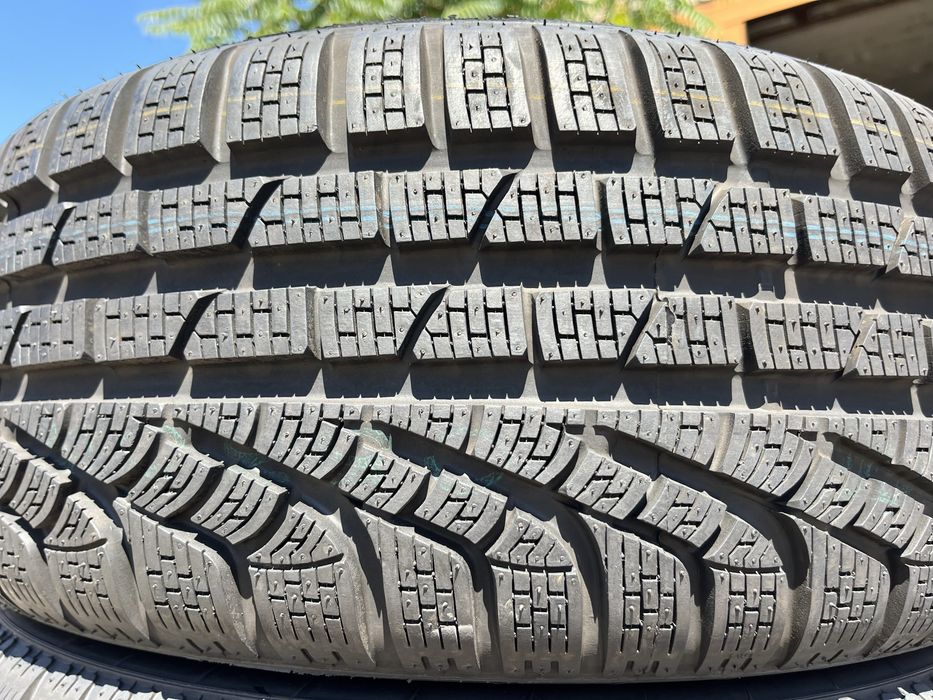 225/55 r16 Pirelli Sottozero 2 winter НОВАЯ Резина зимняя: 3 250 грн ...