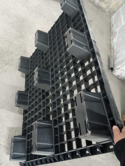 Продам піддон пластмасовий 120*100