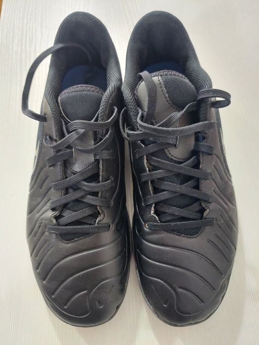 Футзалки nike legend 10 academy ic чорні.