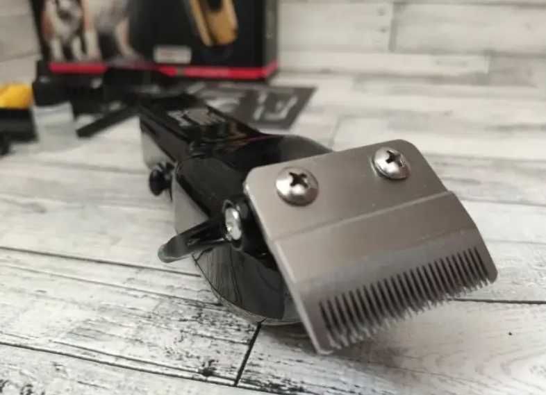 Машинка для стриження собак і котів geemy gm 6063 і 4 насадками