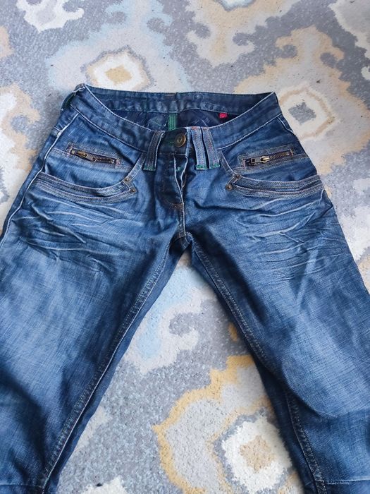 Ciuchy ubrania dla dziewczynki