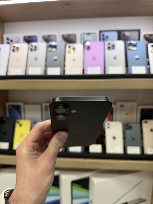 iPhone 16 Plus 128GB Black