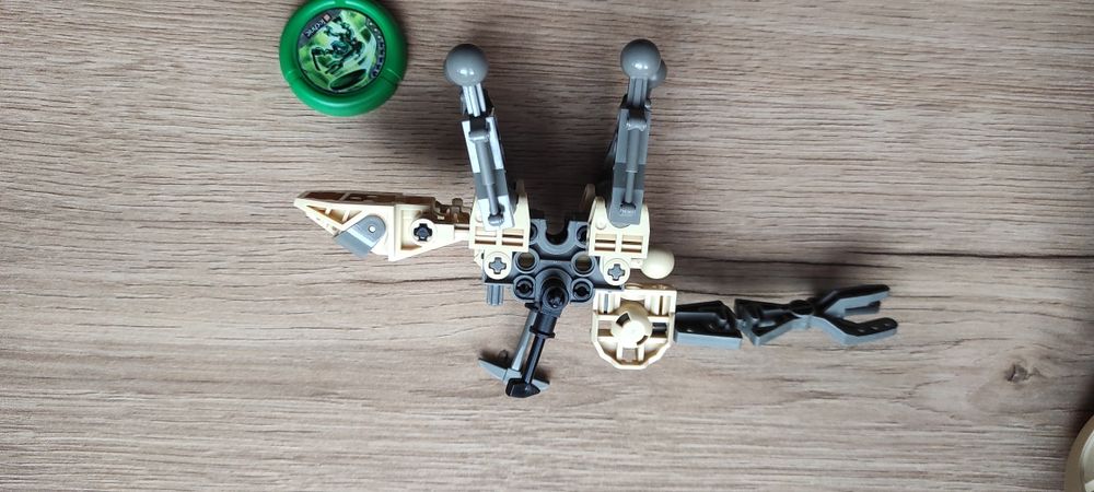 LEGO 8506 Granite / Rock Technic: Throwbot / Slizer