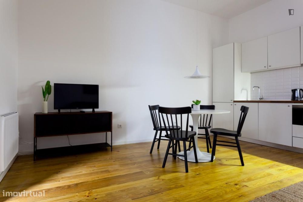 Apartamento com 1 quartos - localizado em Santo Ildefonso Porto