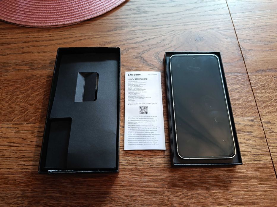 Samsung S24 FE GWARANCJA 8/128GB.