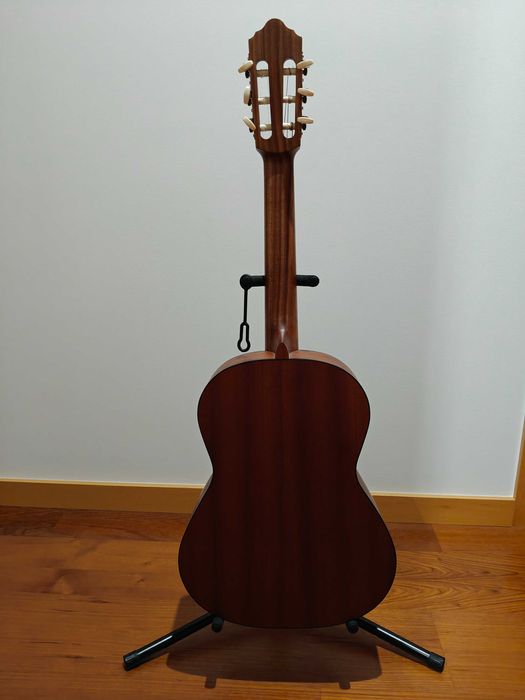 Guitarra Clássica 3/4 (marca Lusitana) NOVA