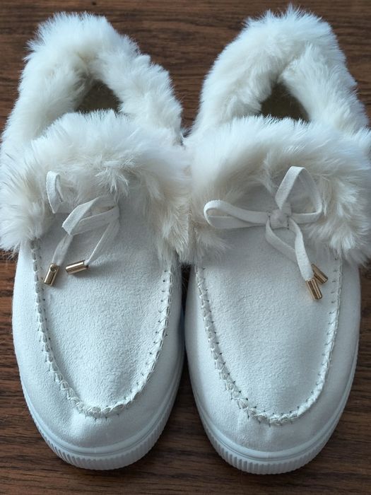 Buty damskie nr 39 ze skóry ekologicznej