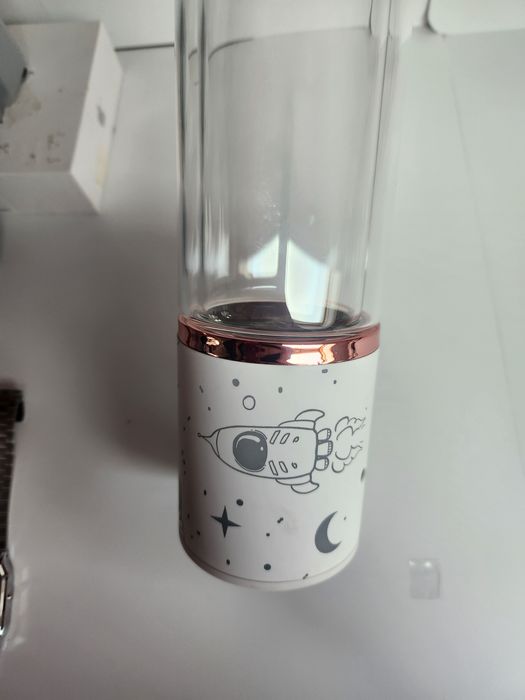 Butelka bidon woda wodorowa