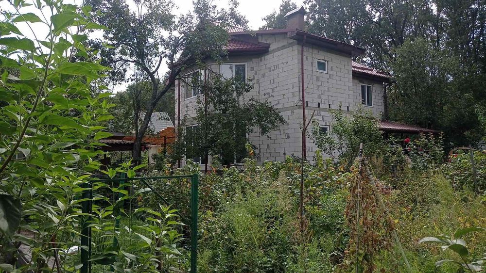 ТЕРМІНОВО Продам будинок на Соколовському масиві.