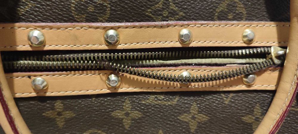 torebka kuferek z emblematem Louis Vuitton