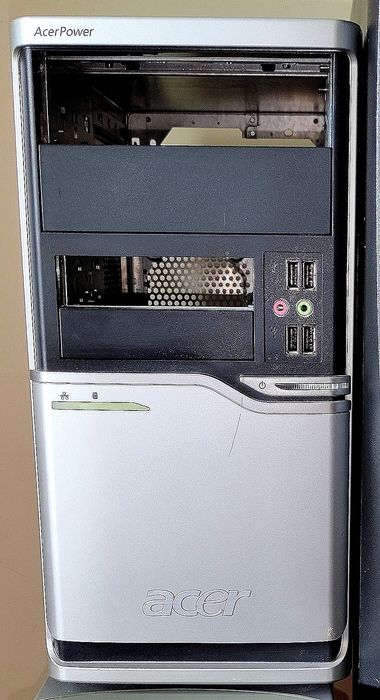 Empty PC Desktop Cases482666936523171843