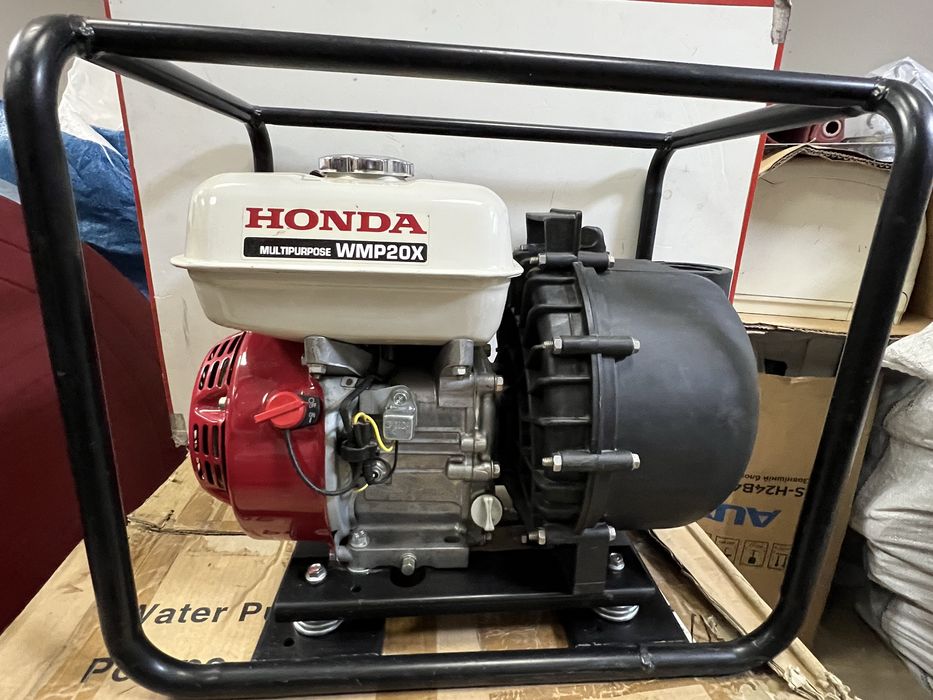 Мотопомпа Honda WMP20X для агресивных жидкостей, химических удобрений