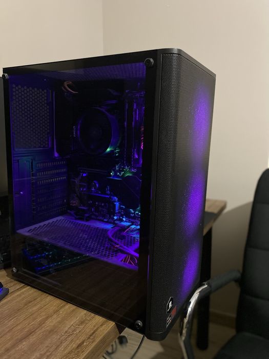 Zestaw gamingowy monitor komputer klawiatura