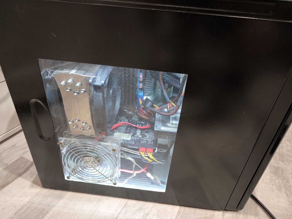 Komputer stacjonarny AMD Phenom II X4, AMD Radeon R9 270X