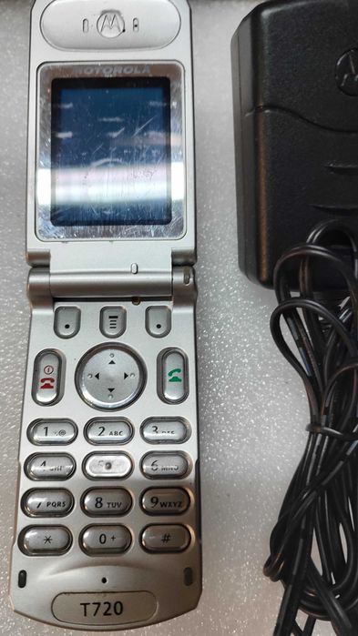 Telefon motorola T720