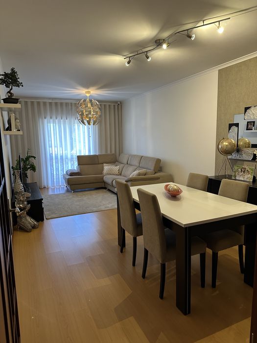 Ap. T3 condominio fechado com piscina