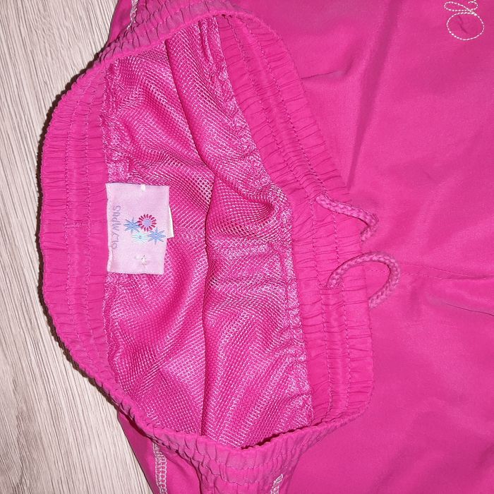 Szorty,  spodenki Olympus rozm.128