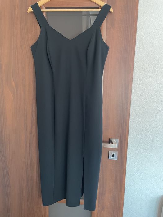 Czarna sukienka. Rozm. 42