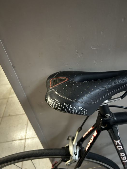 Bicicleta de estrada carbono