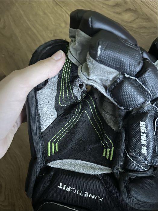 рукавиці для хокею